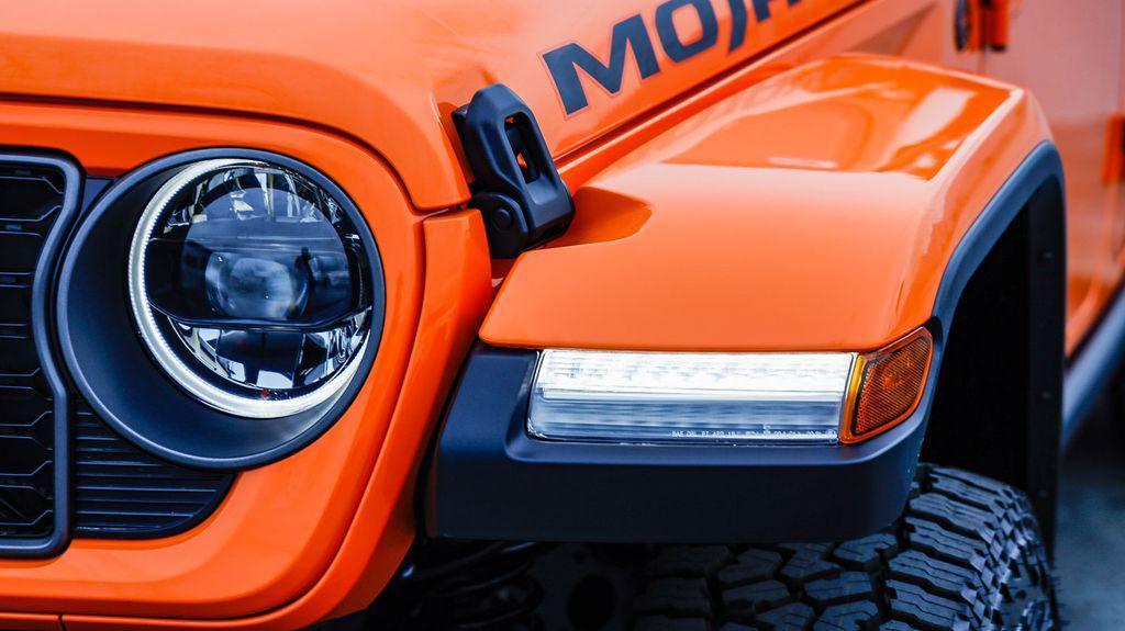new 2025 Jeep Gladiator car, priced at $52,710