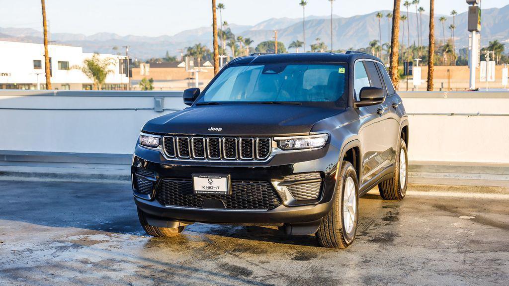 new 2025 Jeep Grand Cherokee car, priced at $33,468