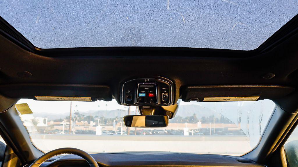 new 2025 Jeep Grand Cherokee car, priced at $33,468