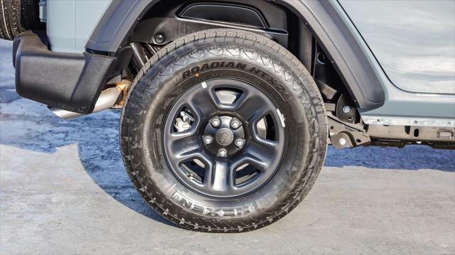 new 2025 Jeep Wrangler car, priced at $39,175