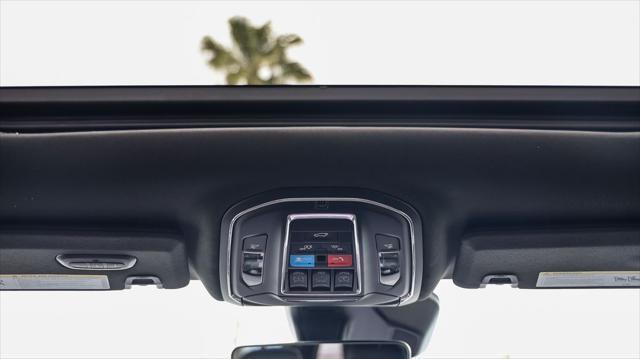 new 2025 Jeep Grand Cherokee car, priced at $41,390