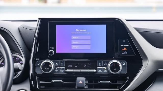 used 2024 Toyota Highlander car, priced at $37,495