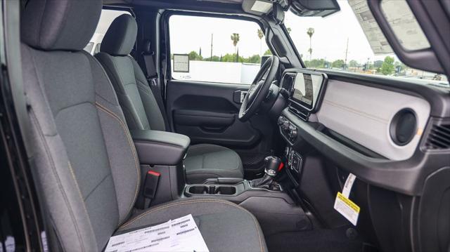 new 2025 Jeep Gladiator car, priced at $41,860