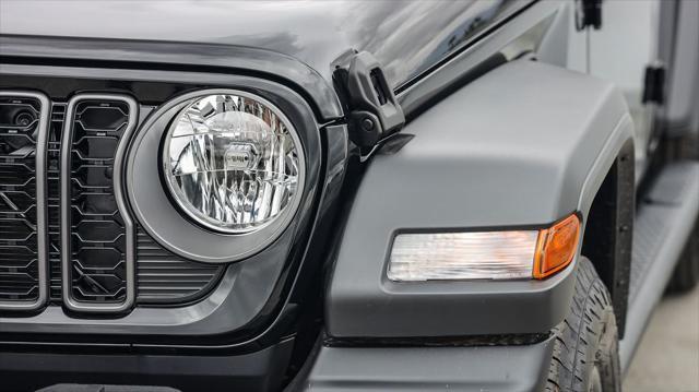 new 2025 Jeep Wrangler car, priced at $37,321