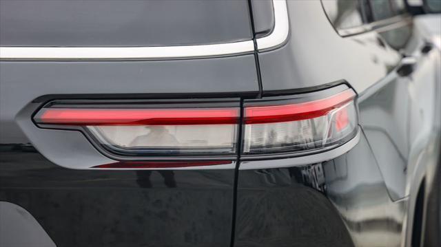 used 2023 Jeep Grand Cherokee L car, priced at $25,995