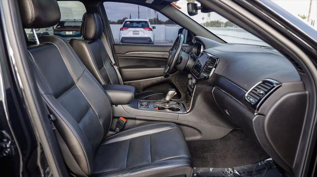 used 2021 Jeep Grand Cherokee car, priced at $29,388