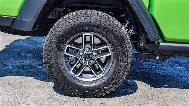 new 2025 Jeep Gladiator car, priced at $49,380