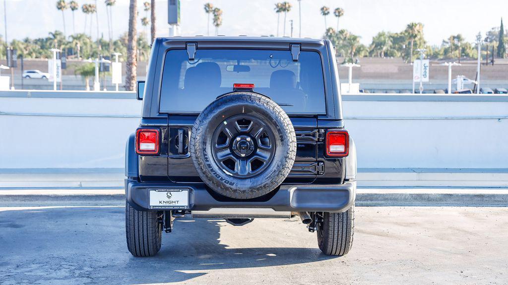 new 2025 Jeep Wrangler car, priced at $32,161