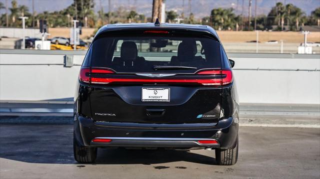 new 2025 Chrysler Pacifica Hybrid car, priced at $40,750