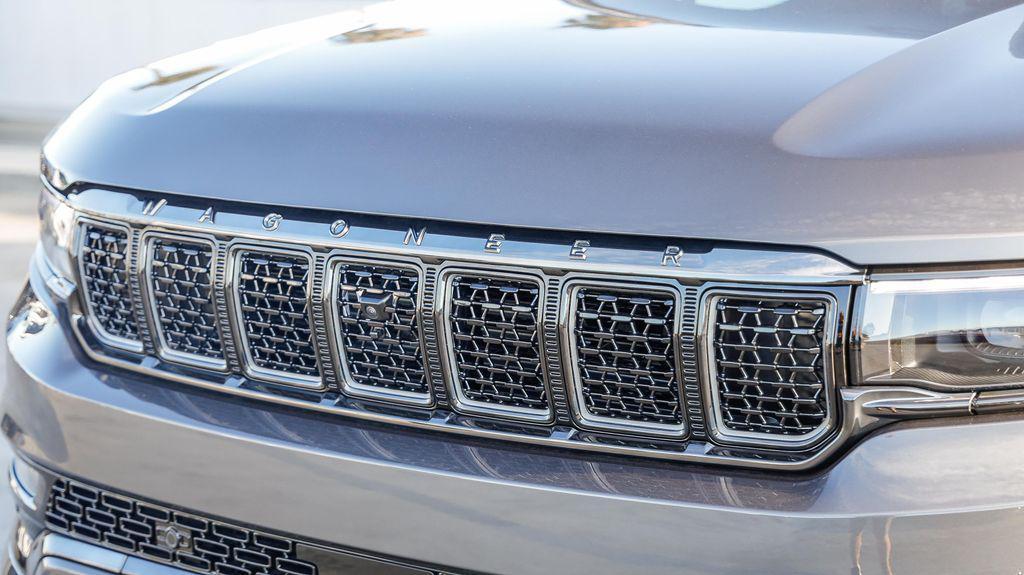 new 2025 Jeep Grand Wagoneer L car, priced at $101,121