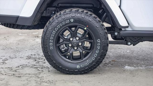 new 2025 Jeep Gladiator car, priced at $46,290