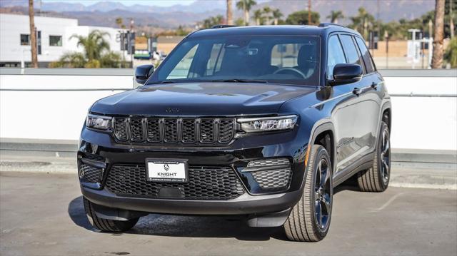 new 2025 Jeep Grand Cherokee car, priced at $38,175