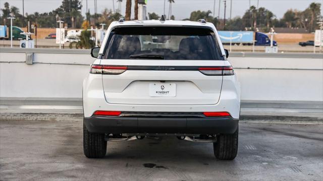 new 2025 Jeep Grand Cherokee car, priced at $33,935