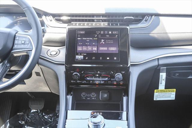 new 2025 Jeep Grand Cherokee car, priced at $36,135
