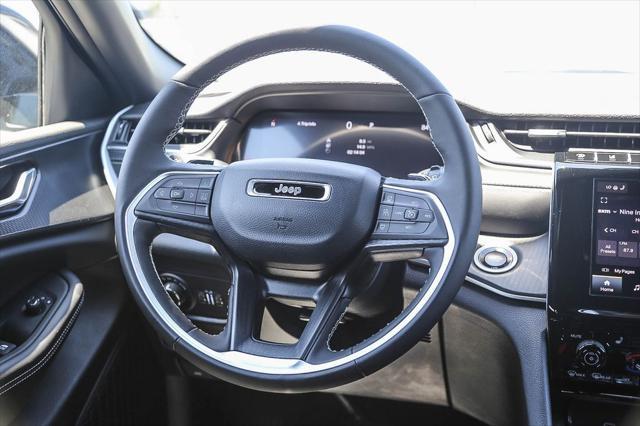 new 2025 Jeep Grand Cherokee car, priced at $36,135