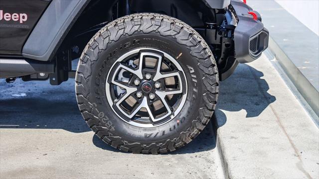 new 2025 Jeep Wrangler car, priced at $54,825