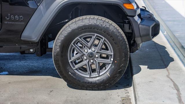 new 2025 Jeep Wrangler car, priced at $40,080