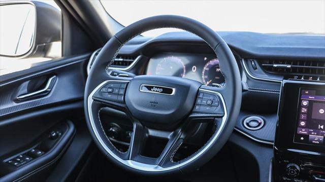 new 2025 Jeep Grand Cherokee L car, priced at $31,925