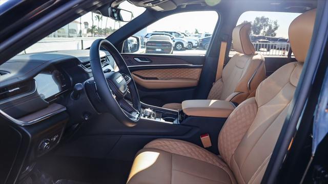 new 2025 Jeep Grand Cherokee car, priced at $53,450