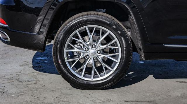 new 2025 Jeep Grand Cherokee car, priced at $53,450