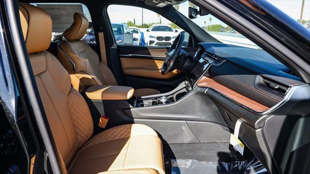 new 2025 Jeep Grand Cherokee car, priced at $53,450