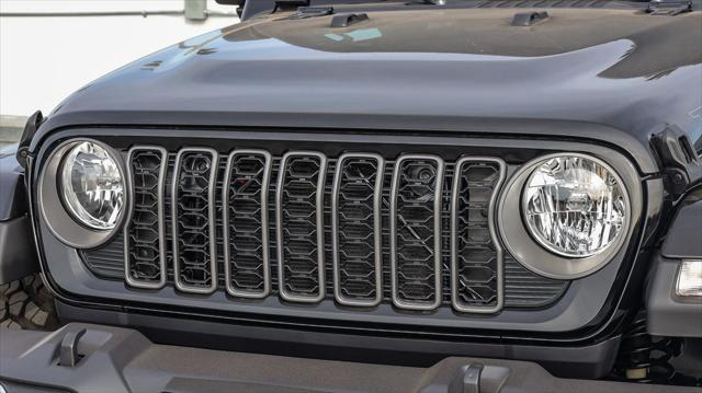 new 2025 Jeep Gladiator car, priced at $43,465