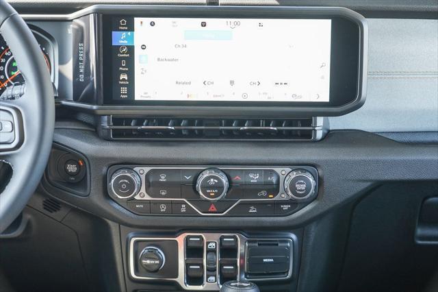 new 2025 Jeep Wrangler car, priced at $38,585