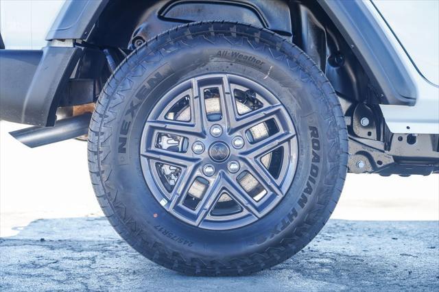 new 2025 Jeep Wrangler car, priced at $38,585