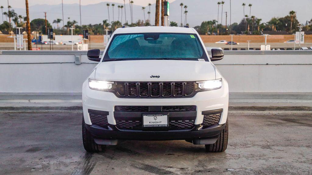 new 2025 Jeep Grand Cherokee L car, priced at $40,045