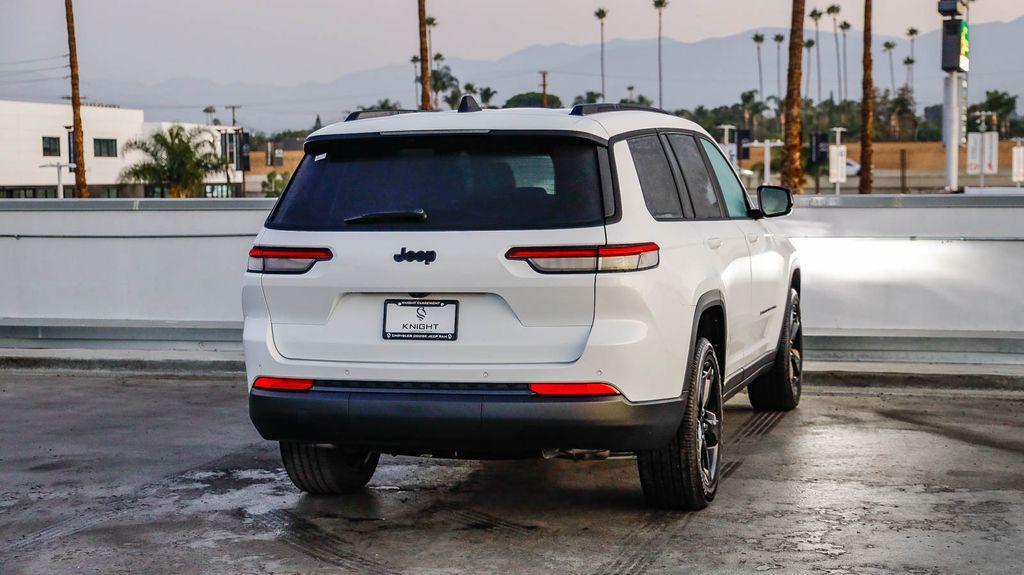 new 2025 Jeep Grand Cherokee L car, priced at $40,045
