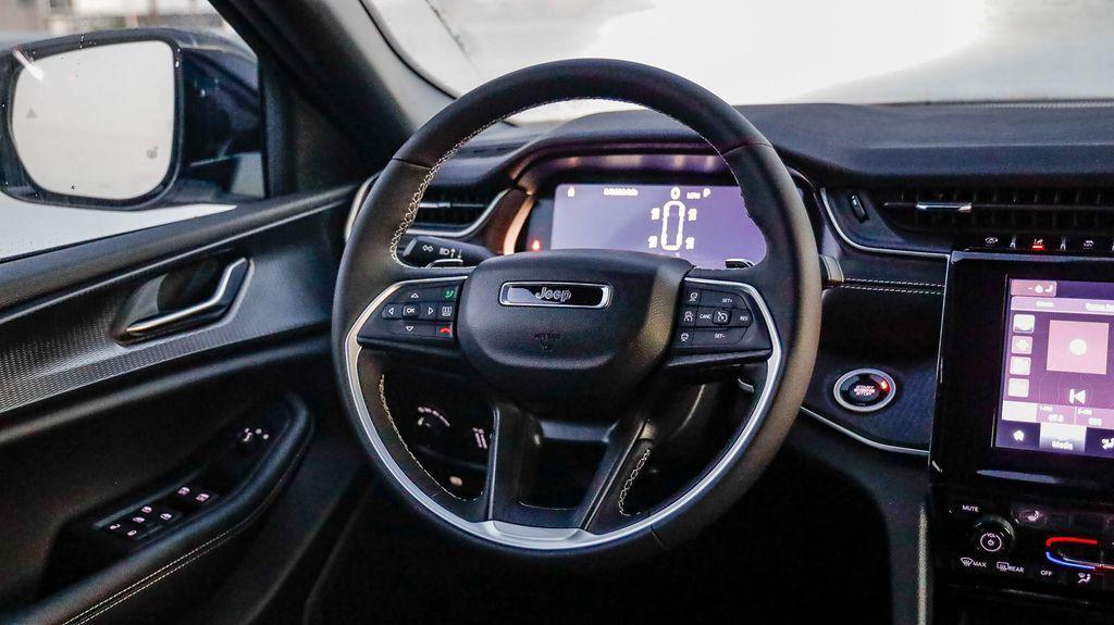 new 2025 Jeep Grand Cherokee L car, priced at $40,045