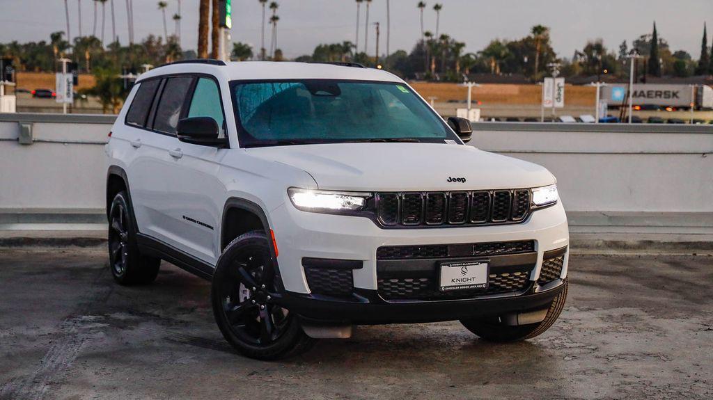 new 2025 Jeep Grand Cherokee L car, priced at $39,045