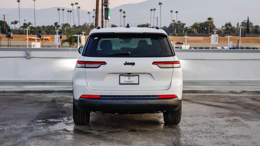 new 2025 Jeep Grand Cherokee L car, priced at $40,045