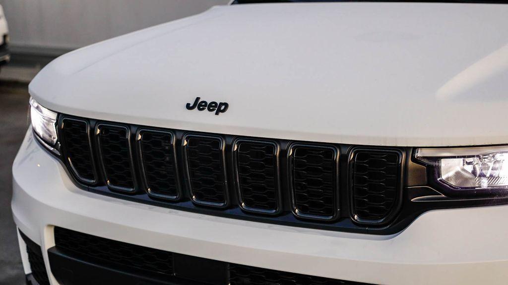 new 2025 Jeep Grand Cherokee L car, priced at $40,045