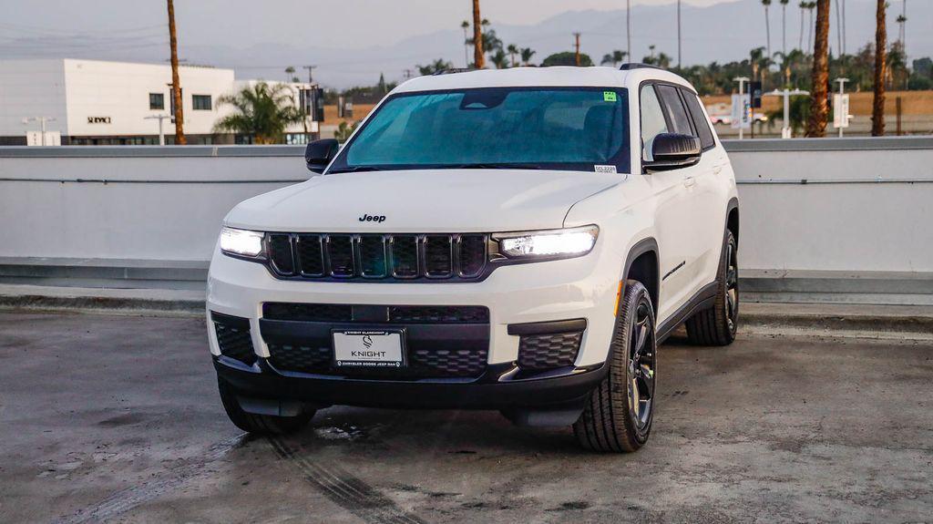 new 2025 Jeep Grand Cherokee L car, priced at $40,045