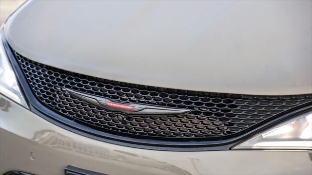 used 2020 Chrysler Pacifica Hybrid car, priced at $27,595