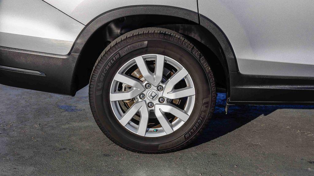 used 2020 Honda Pilot car, priced at $18,395