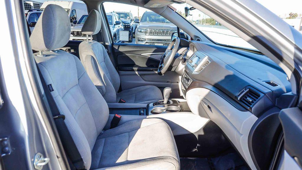 used 2020 Honda Pilot car, priced at $18,395