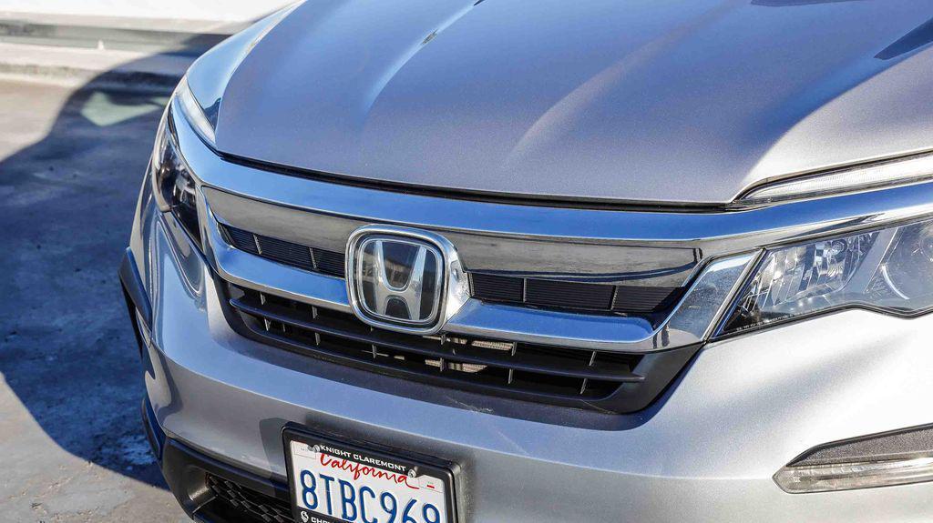 used 2020 Honda Pilot car, priced at $18,395