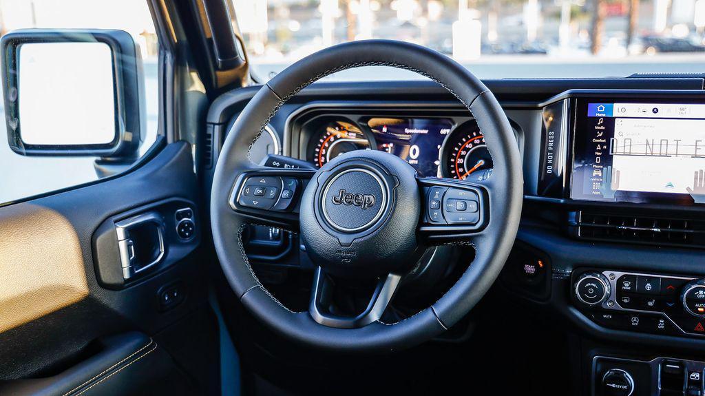 new 2025 Jeep Gladiator car, priced at $44,424
