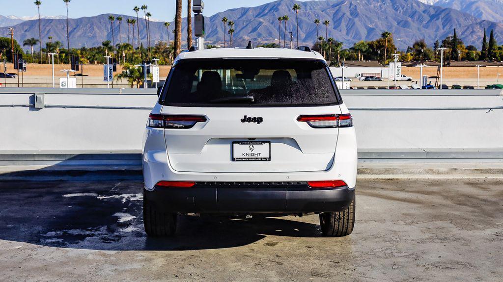 new 2025 Jeep Grand Cherokee L car, priced at $38,800