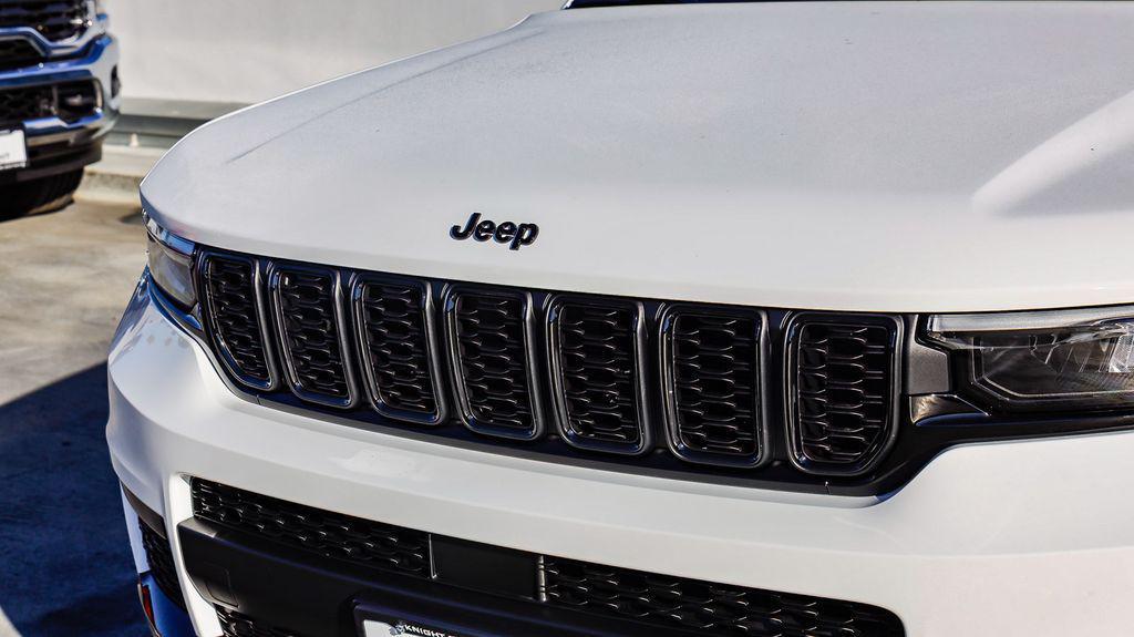 new 2025 Jeep Grand Cherokee L car, priced at $38,800