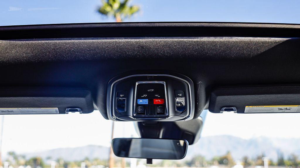 new 2025 Jeep Grand Cherokee L car, priced at $38,800