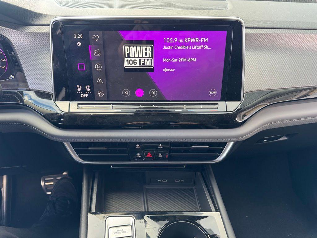 used 2024 Volkswagen Atlas car, priced at $36,995