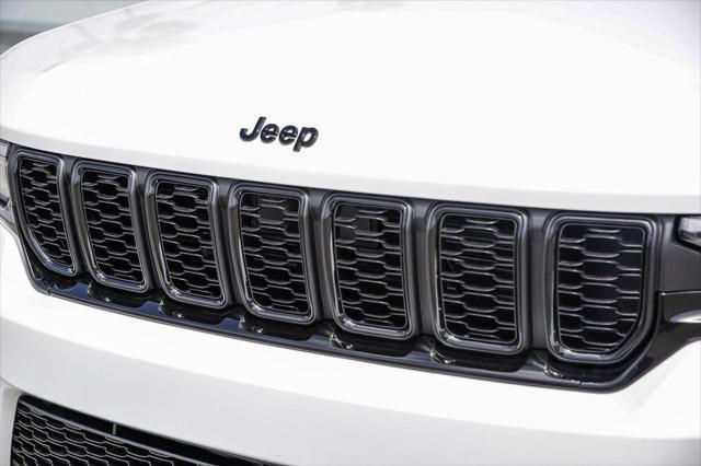new 2024 Jeep Grand Cherokee car, priced at $42,136