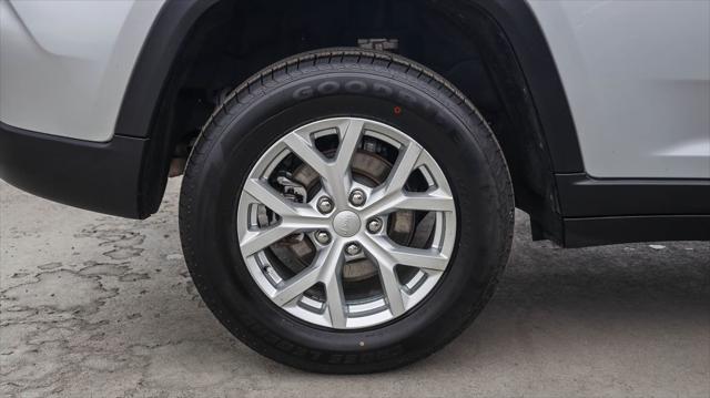 used 2023 Jeep Grand Cherokee car, priced at $24,395