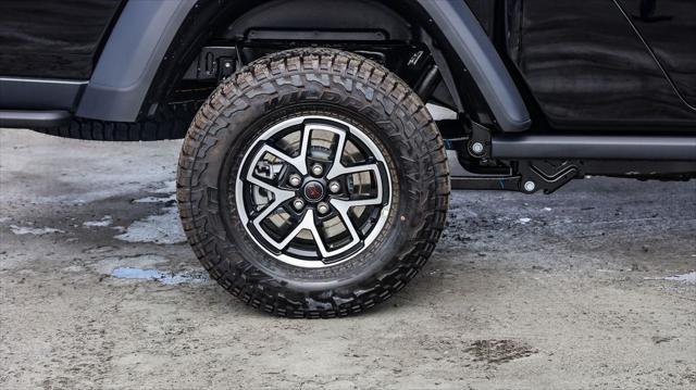 new 2025 Jeep Gladiator car, priced at $44,610