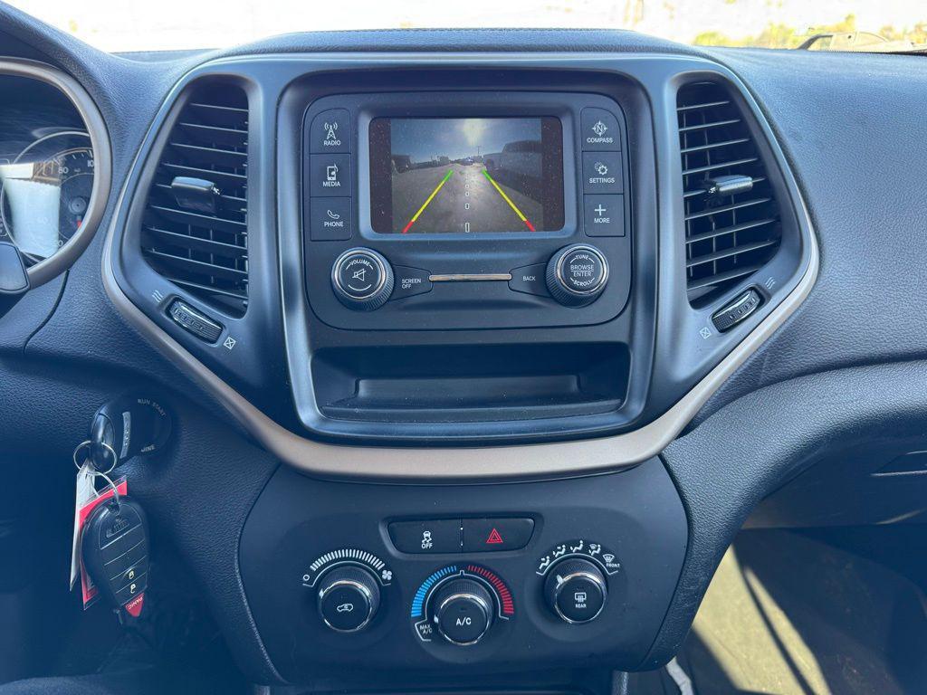 used 2018 Jeep Cherokee car, priced at $10,995