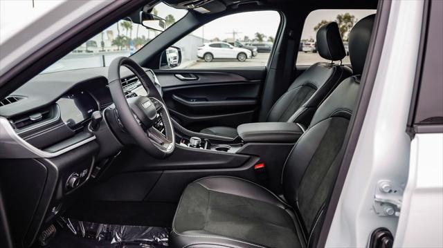 new 2025 Jeep Grand Cherokee L car, priced at $37,880