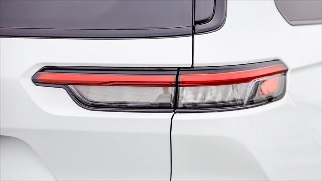new 2025 Jeep Grand Cherokee L car, priced at $37,880